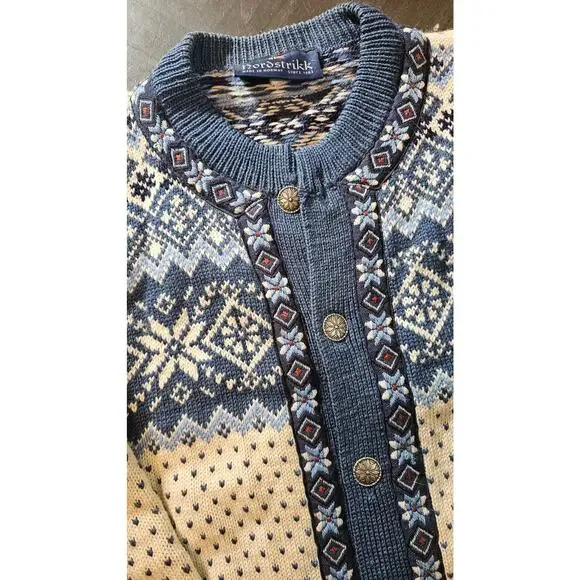 Wool NORDSTRIKK Norway Blue White Metal buttons CARDIGAN SWEATER MEN'S Sz medium - Picture 3 of 3